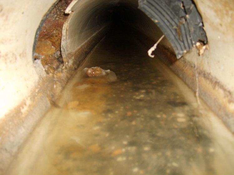 sewer pipe crack damaged before repair